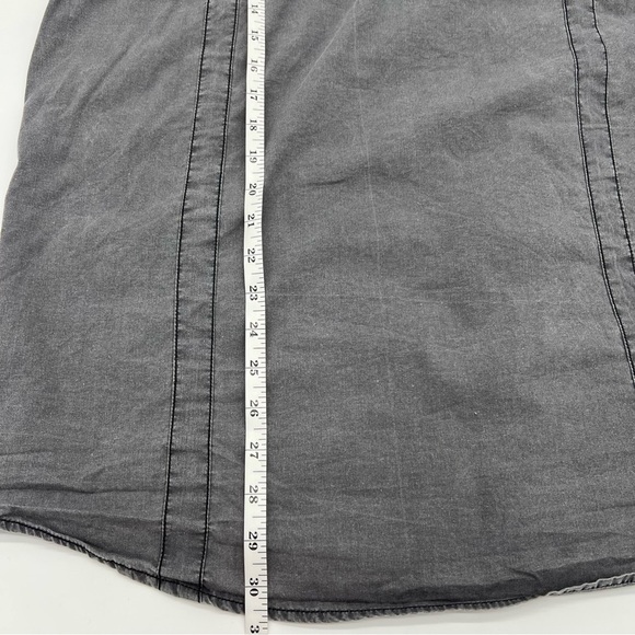 Hard Rock Cafe‎ Shirt Size Large Gray Embroidered Vegas Rock Utility Button Down - Picture 14 of 16